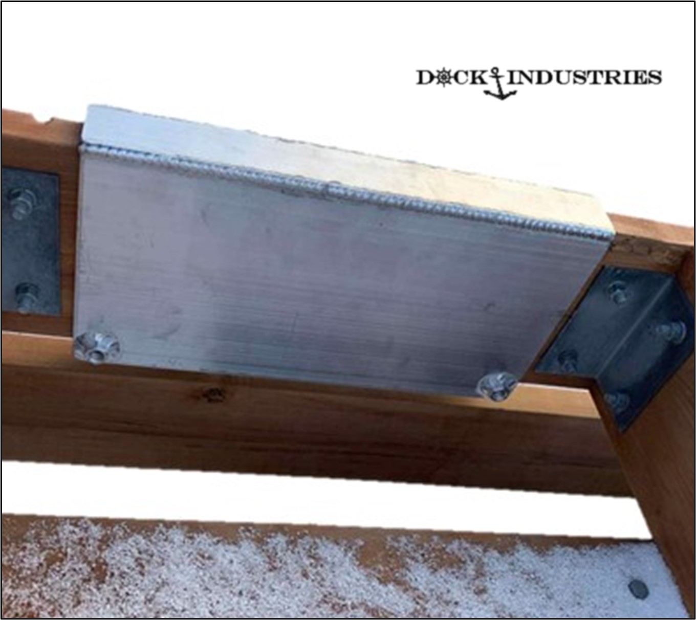 Aluminium outboard motor mounts Dock Industries